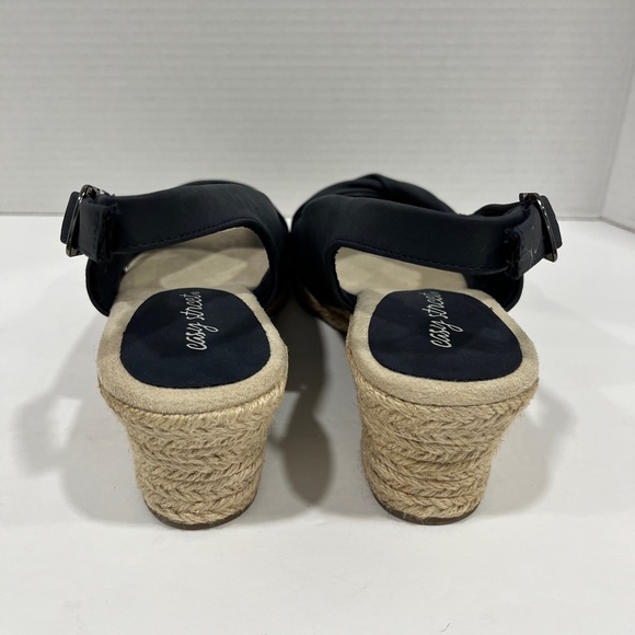 Easy Street Womens Maureen Wedge Sandals. Size: 9.5. Color: Navy‎ - Picture 4 of 7